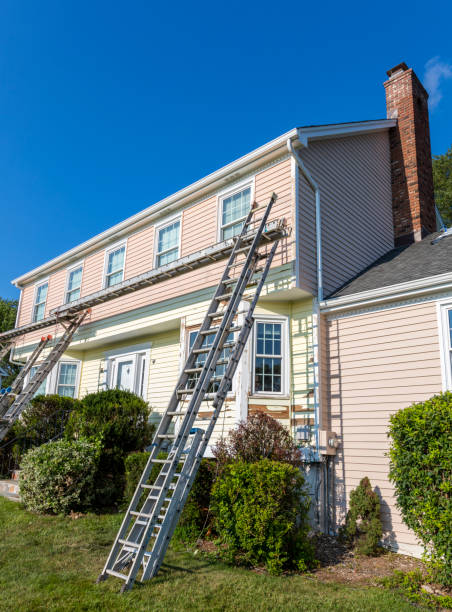 How To Choose The Right Materials for Your Siding Installation in 'Bath, ME